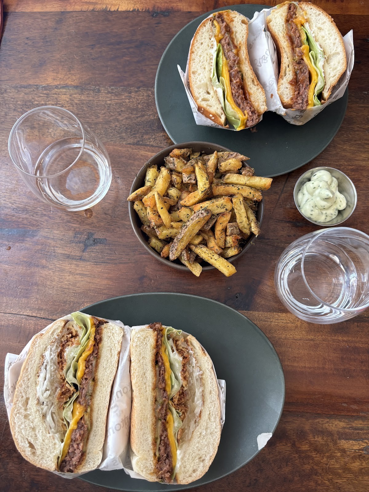 Les Tontons Veg: food & drinks