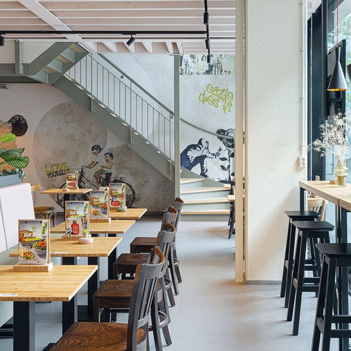Eazie Den Haag Gedempte Gracht - The Asian Good Food Bar: the place