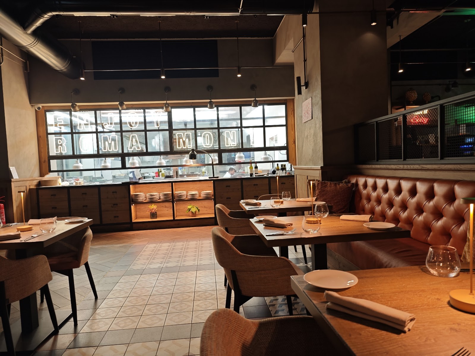 Mamalia Restaurant: the place