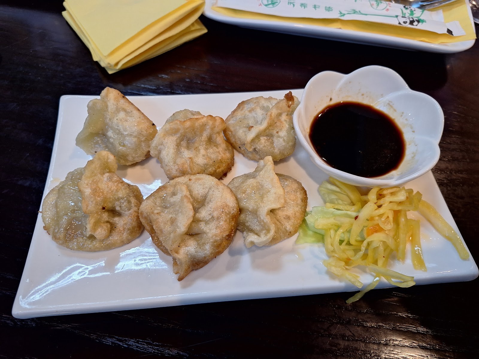 Tau Vegan Restaurant: food & drinks