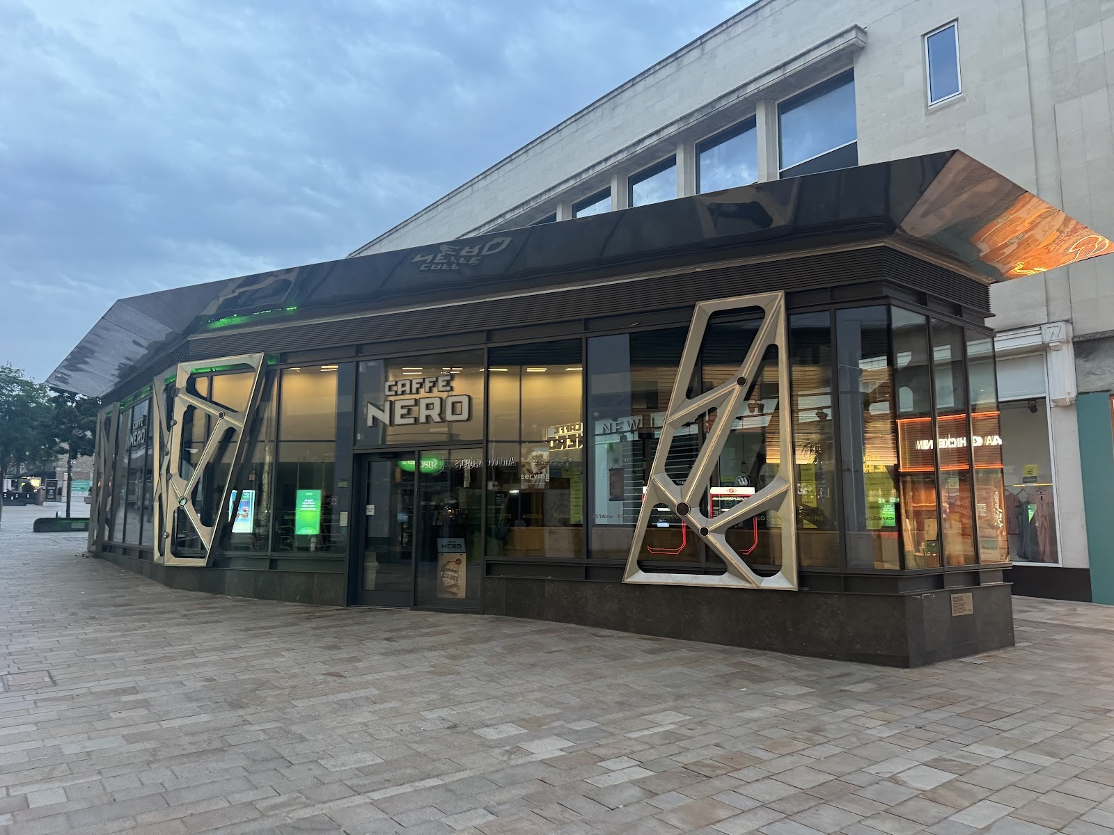 Caffè Nero: the place