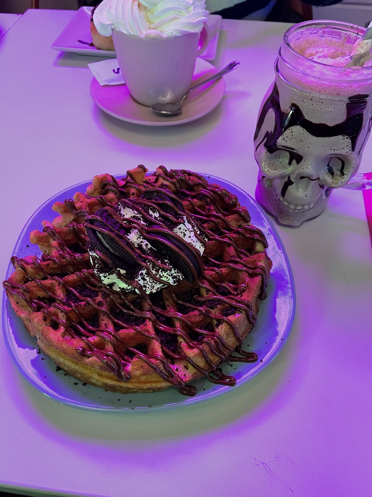Freedom Cakes Vegan Bakery (El restaurante está cerrado, solo recogida de pedidos. Restaurant is close, only pick ups): food & drinks