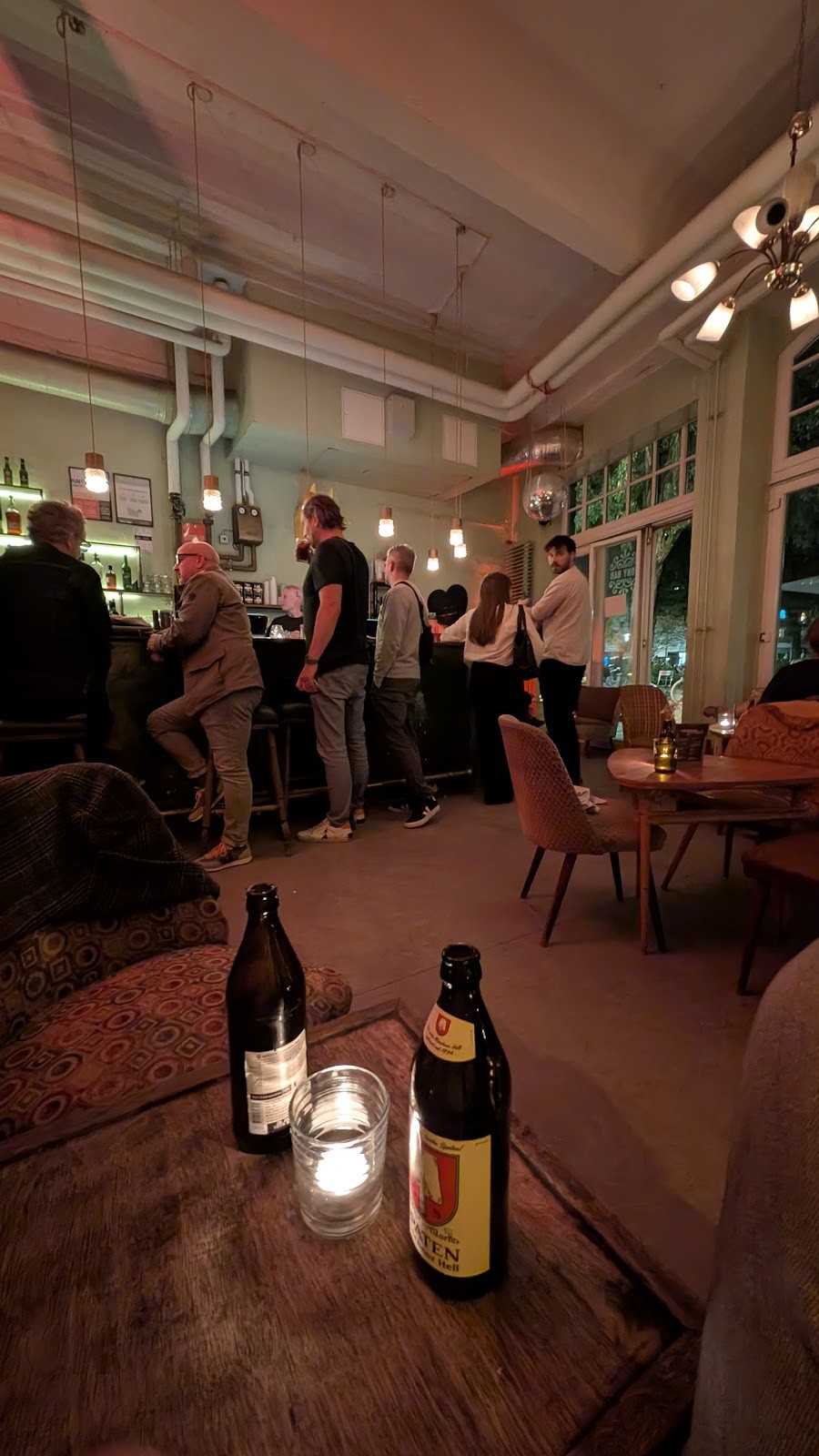 Pony Bar: the place