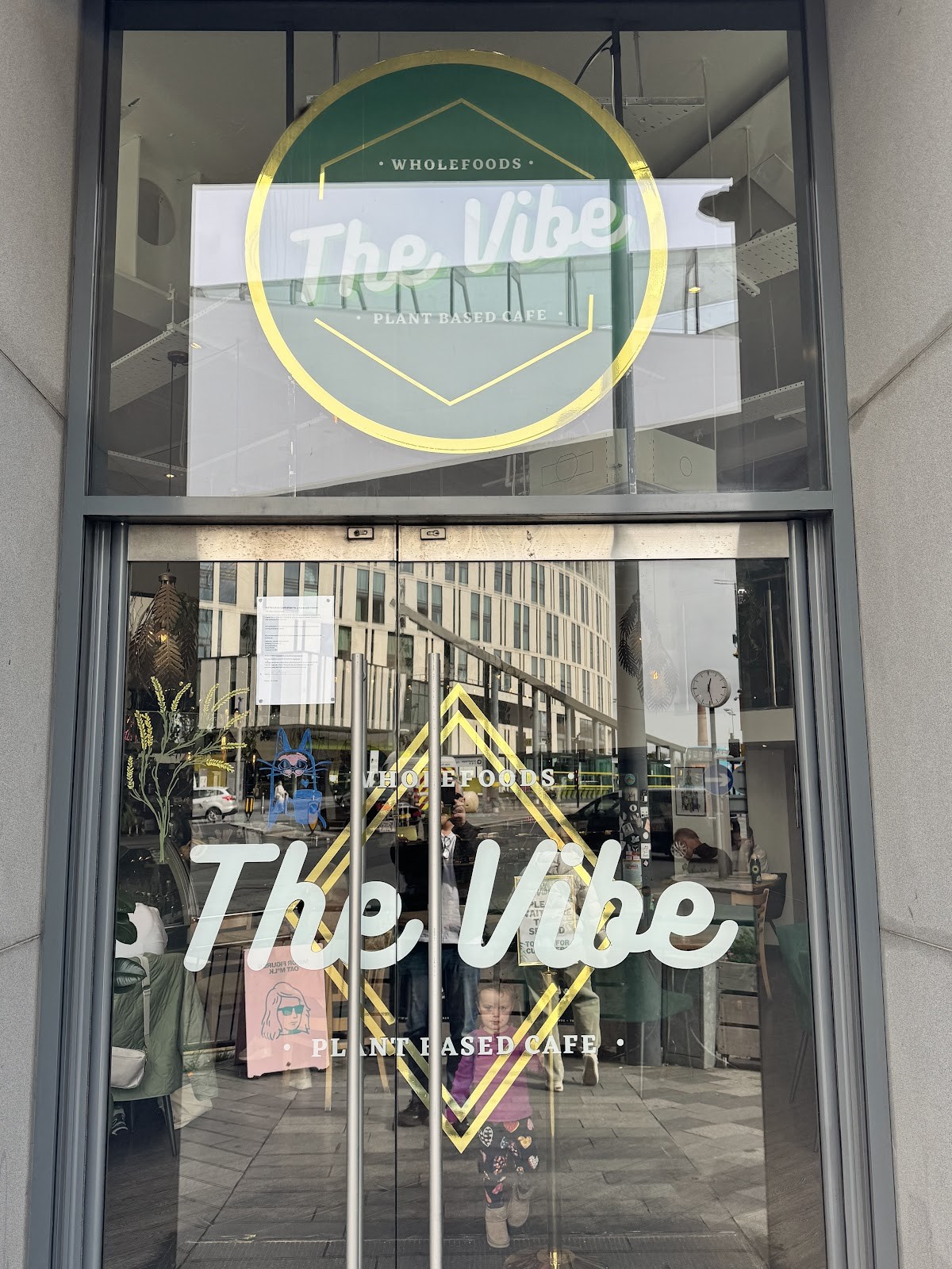 The Vibe: the place