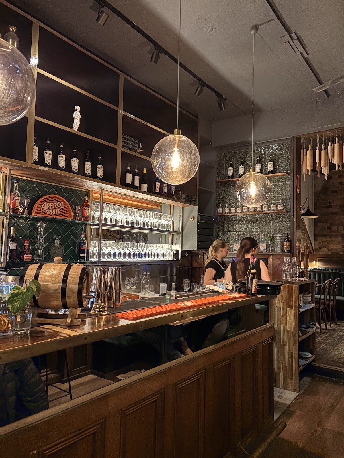 Farro Pizzeria & Bar Windsor: the place