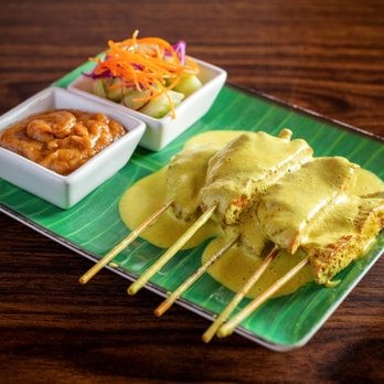 Urban Vegan Thai Cuisine: food & drinks
