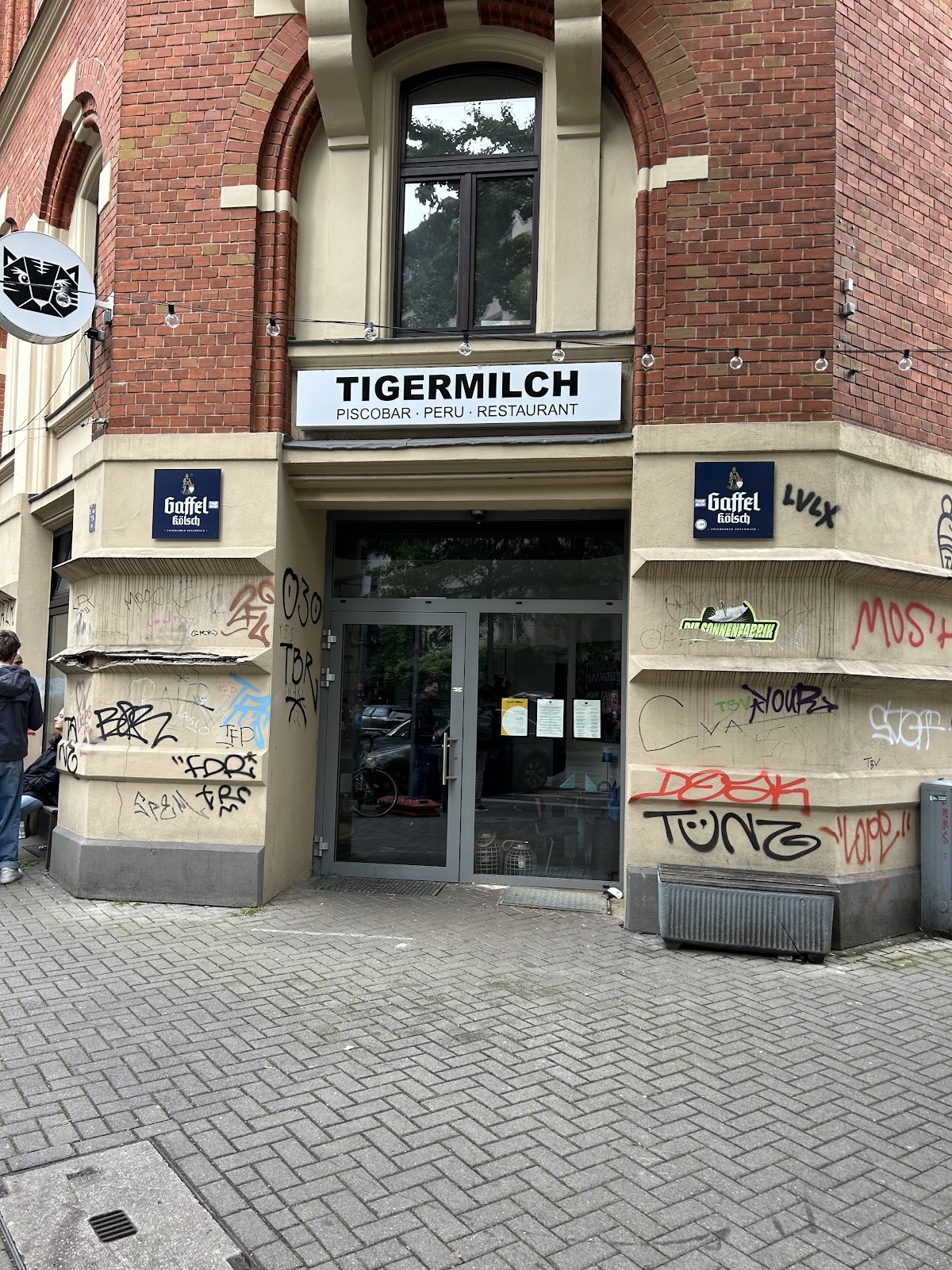Tigermilch: the place