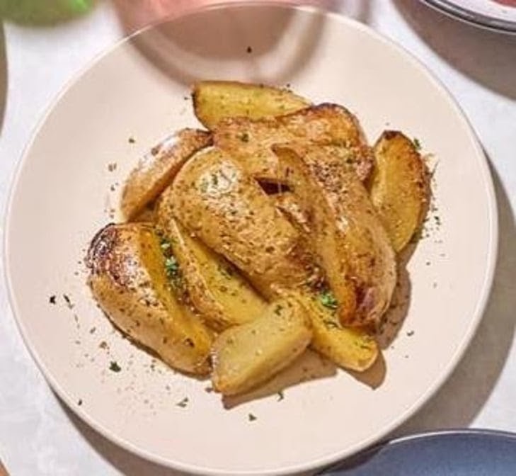Tréla Greek Kitchen: food & drinks