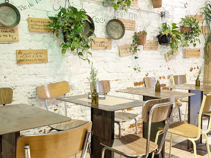 Santo Falafel: the place