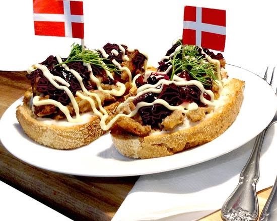 Vegan Danish Bakery on Queen: food & drinks