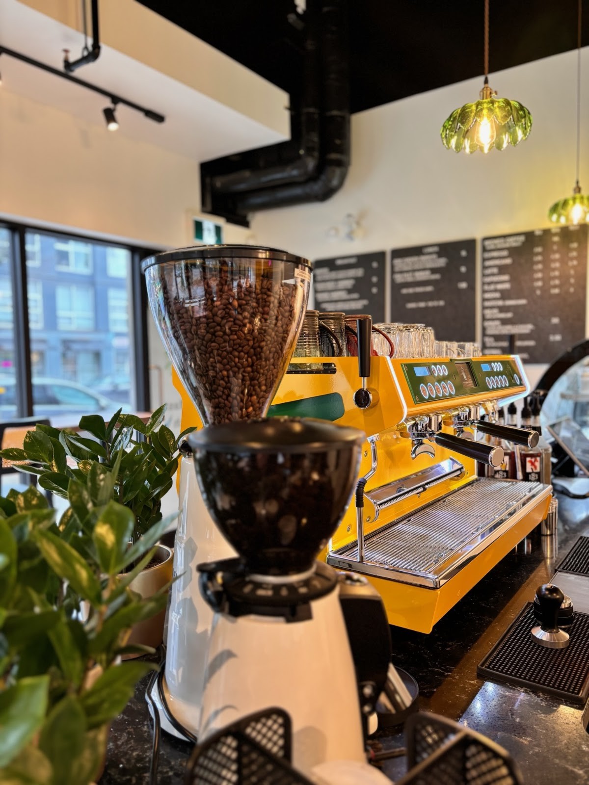AM Cafe: the place