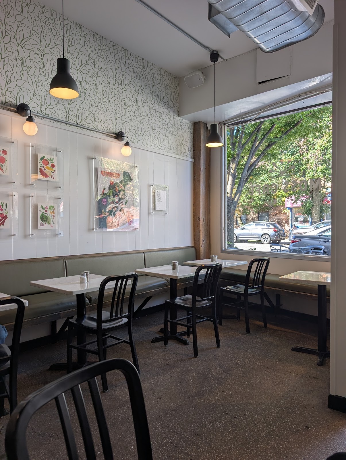 Moss Café: the place