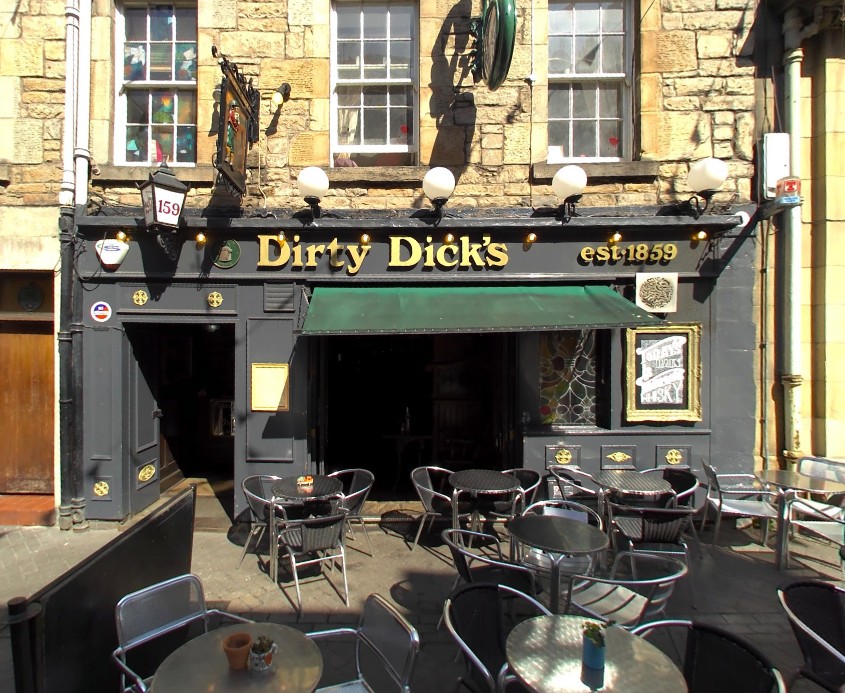 Dirty Dick's Pub: the place