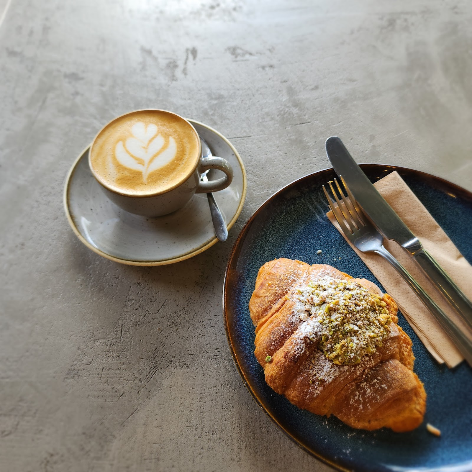 Revival House: food & drinks