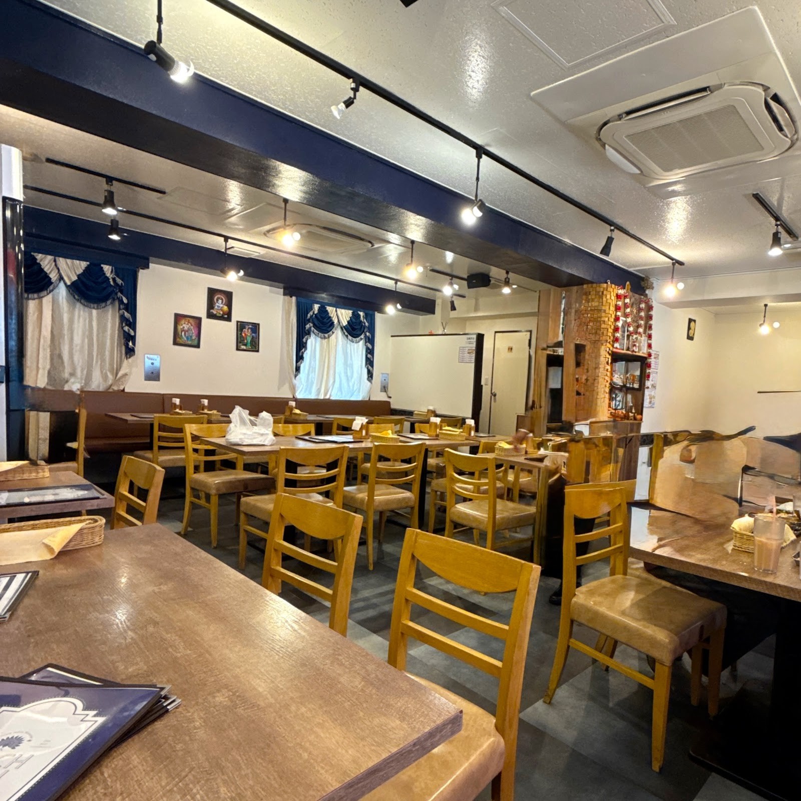 Nandhini Toranomon: the place