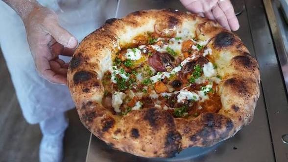 Gigi Pizzeria: food & drinks