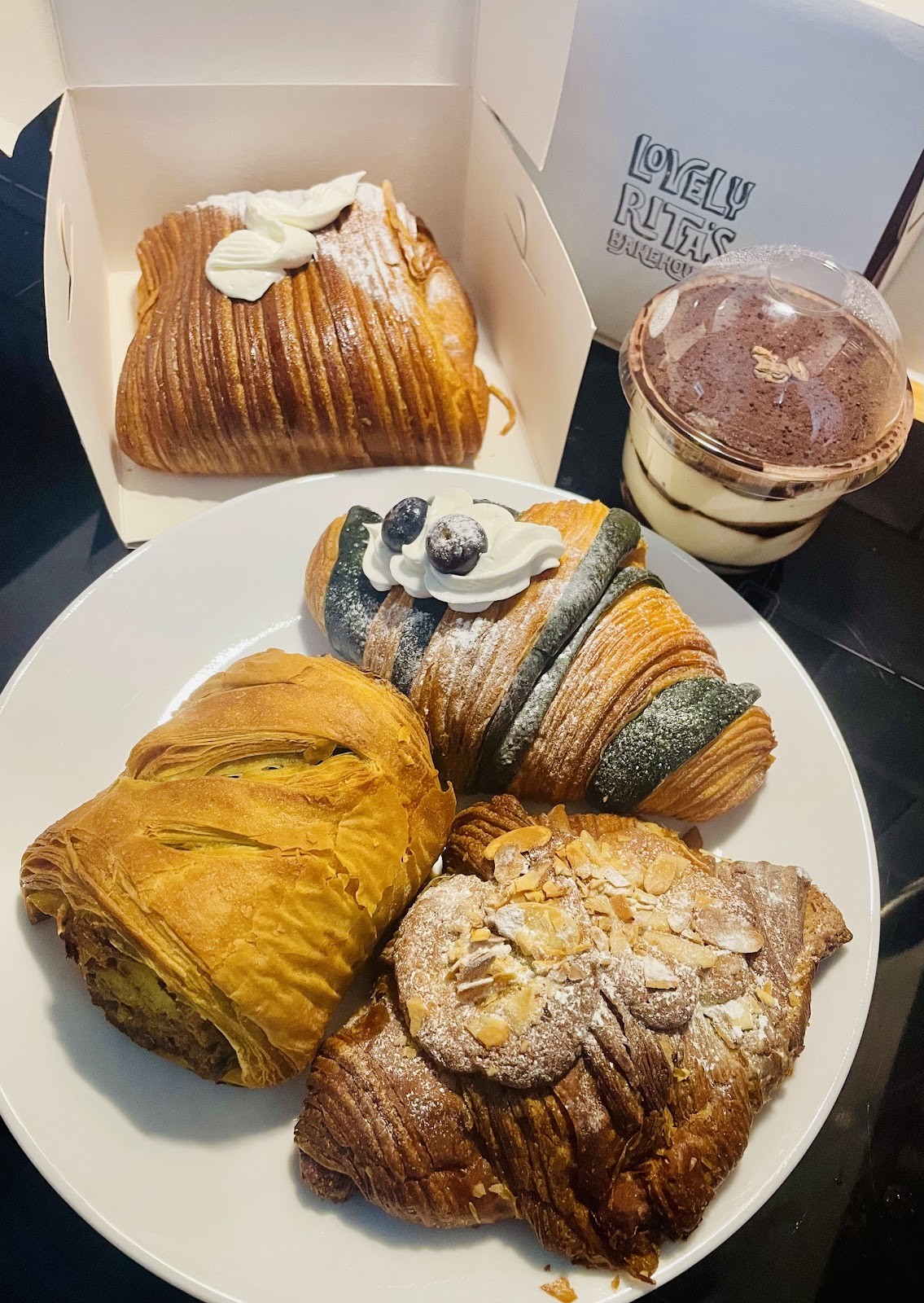 Lovely Rita's Bakehouse: food & drinks