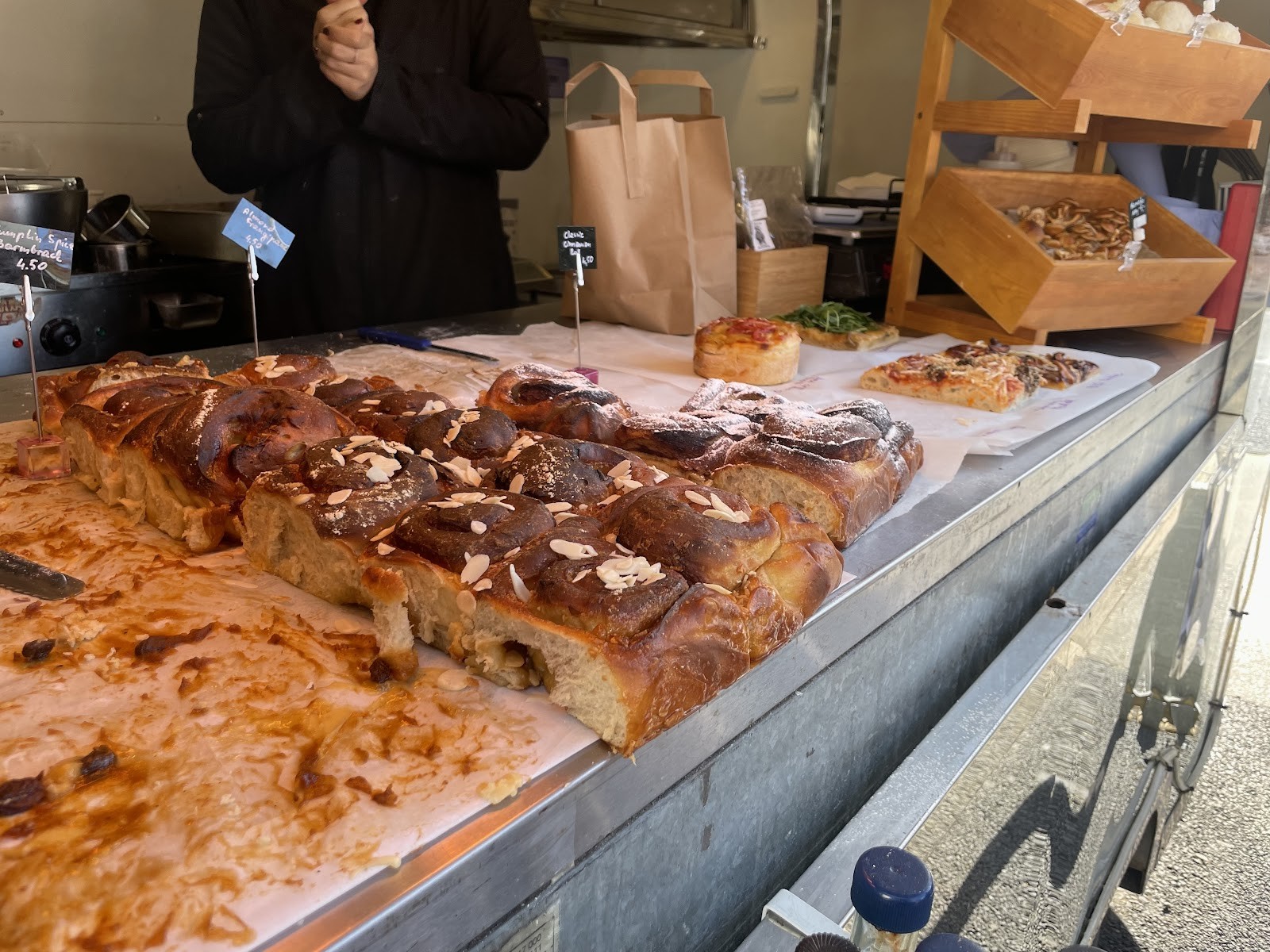 Mushroom Butcher: food & drinks