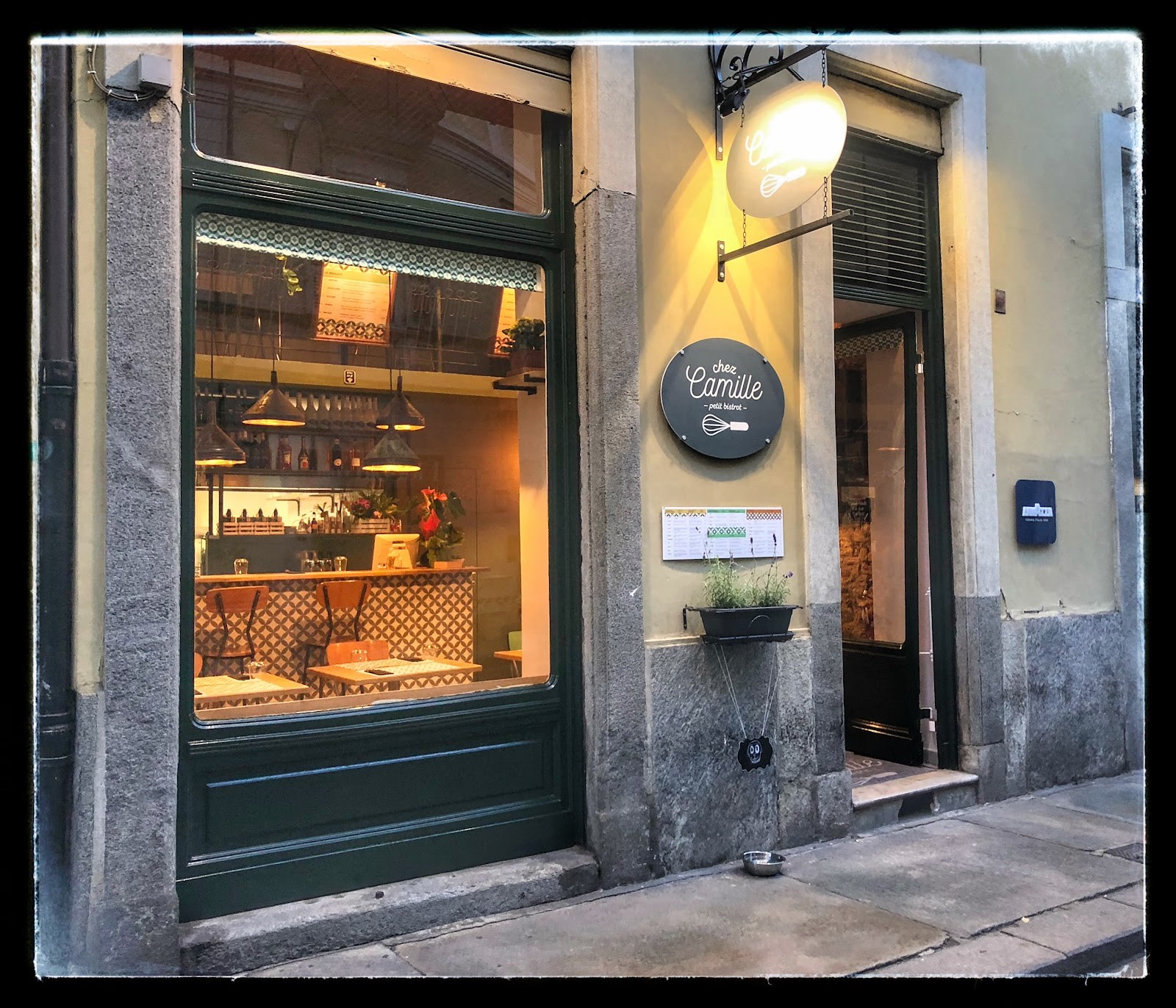 Chez Camille: the place