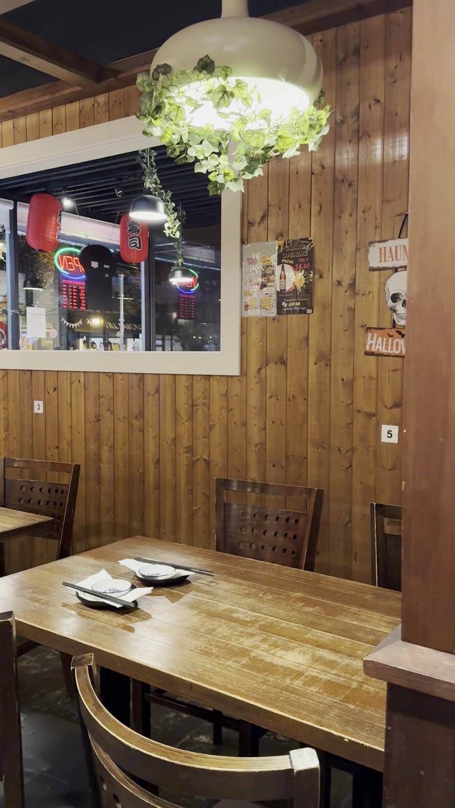 Ogenki Sushi Fusion: the place