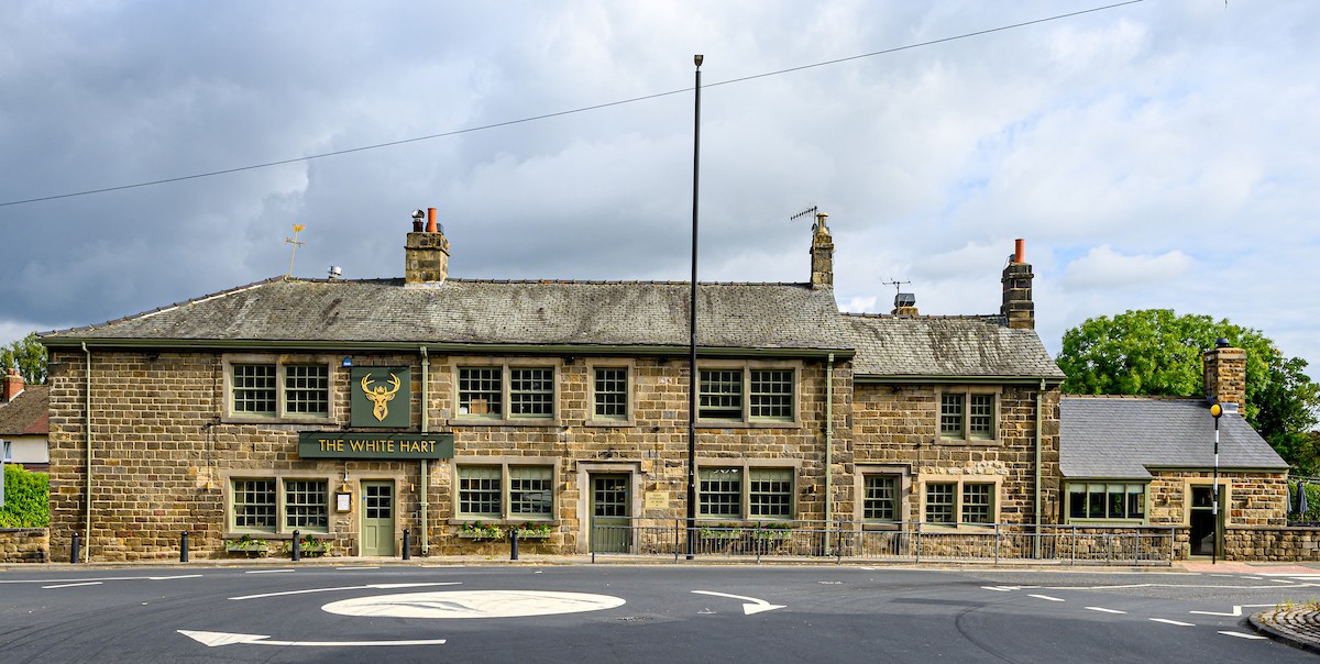 The White Hart: the place