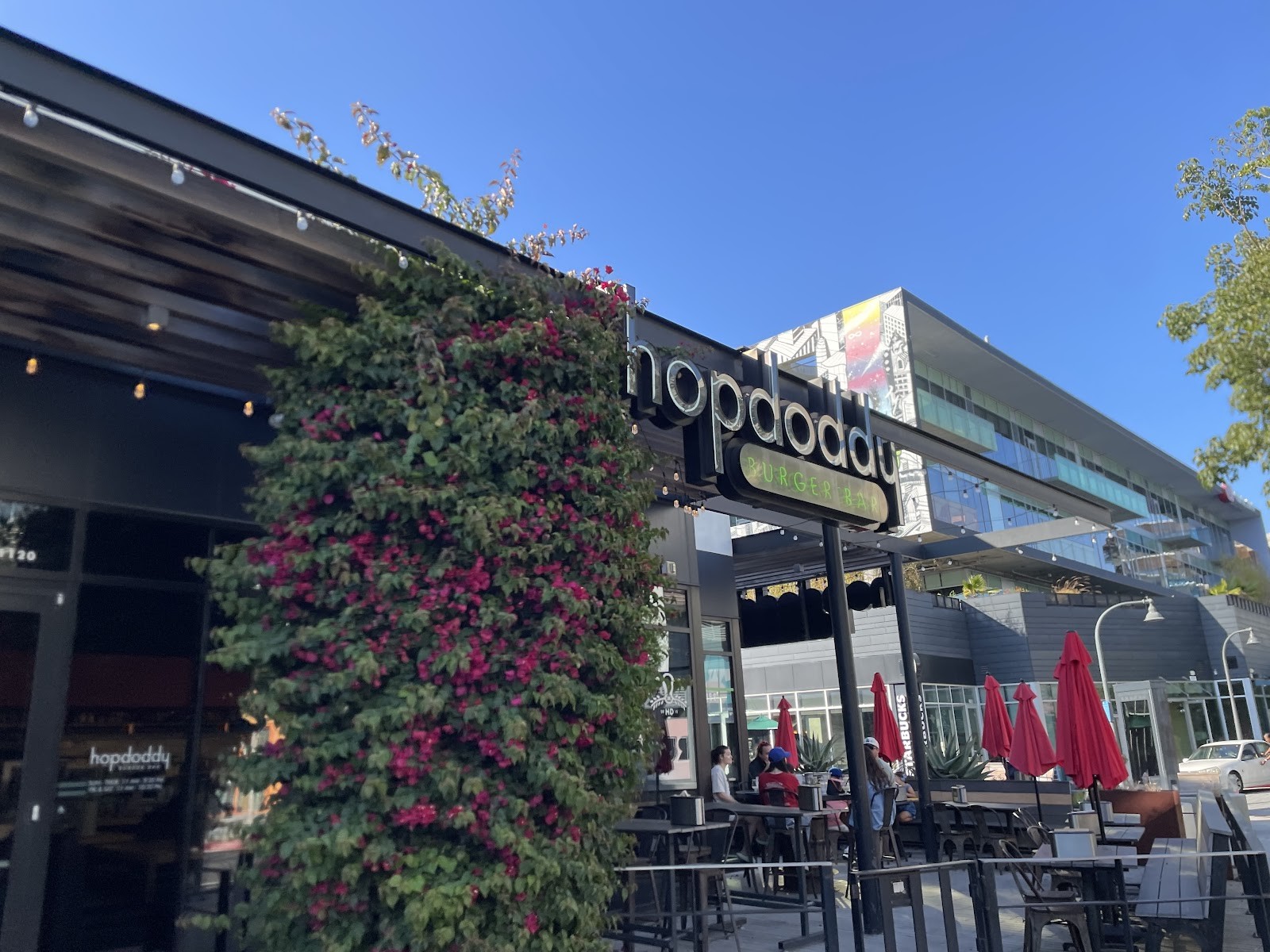 Hopdoddy Burger Bar: the place