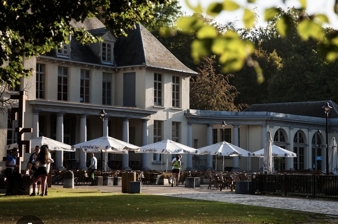 Kasteel Rivierenhof: the place