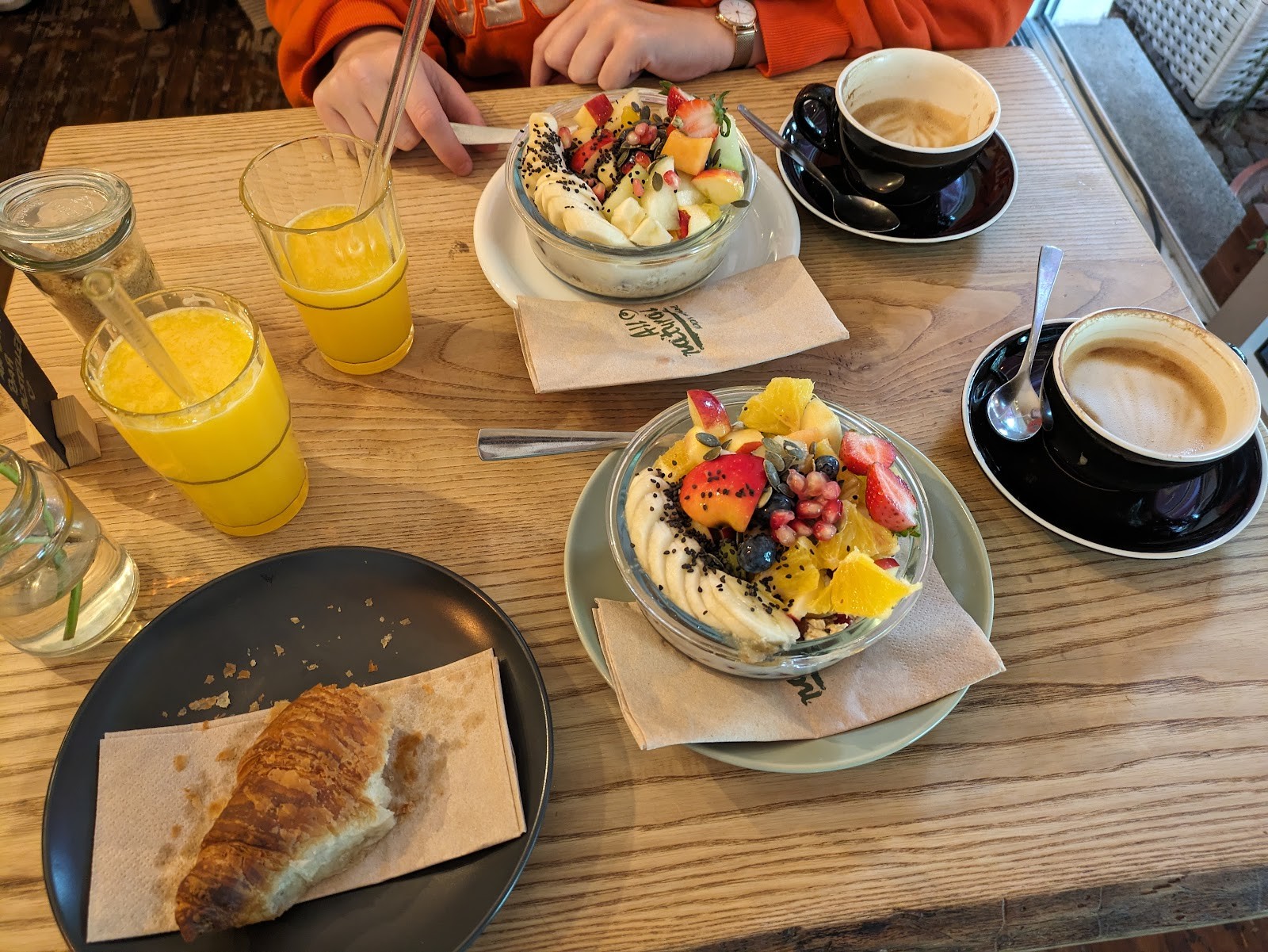 Cafe Neue Liebe: food & drinks