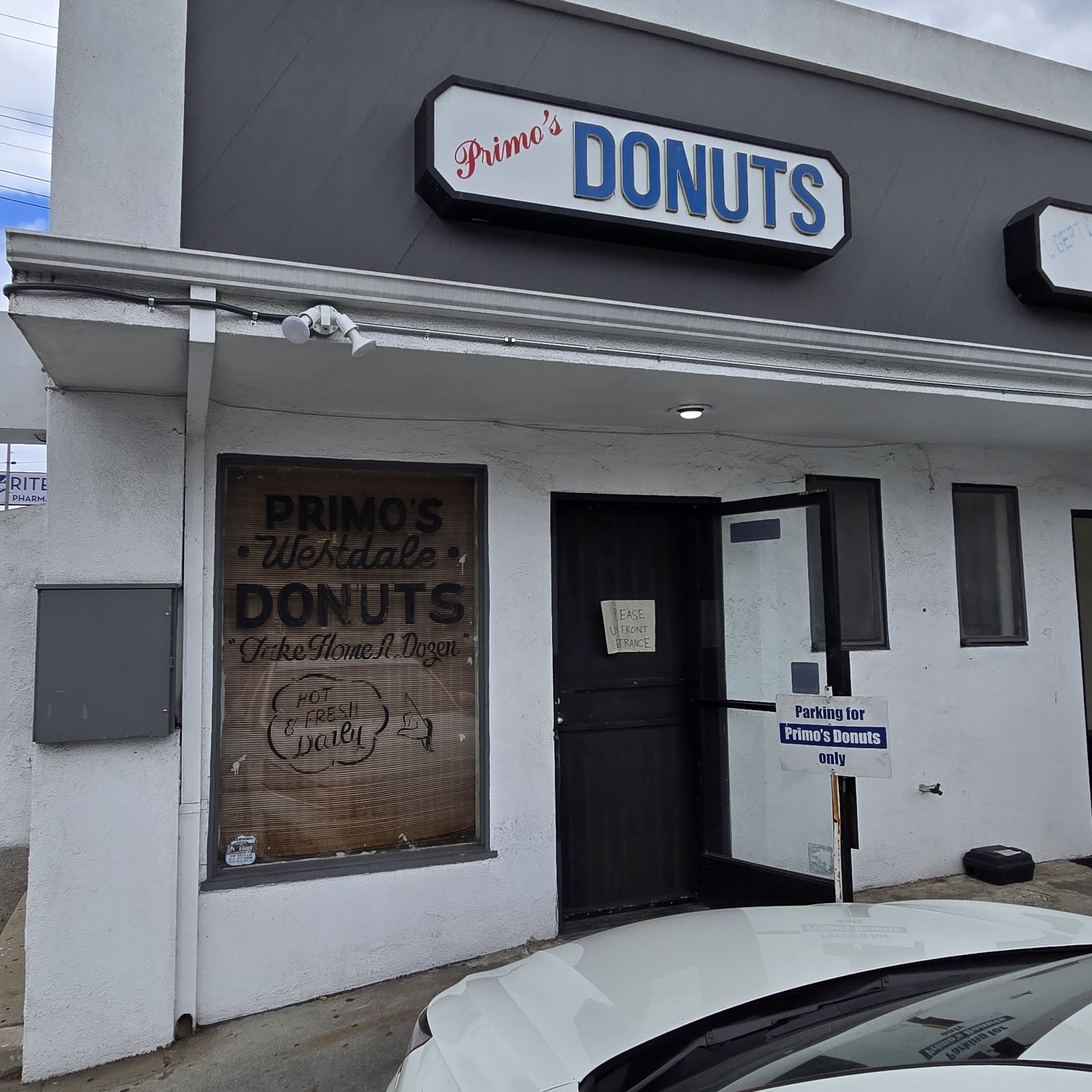 Primo's Donuts: the place