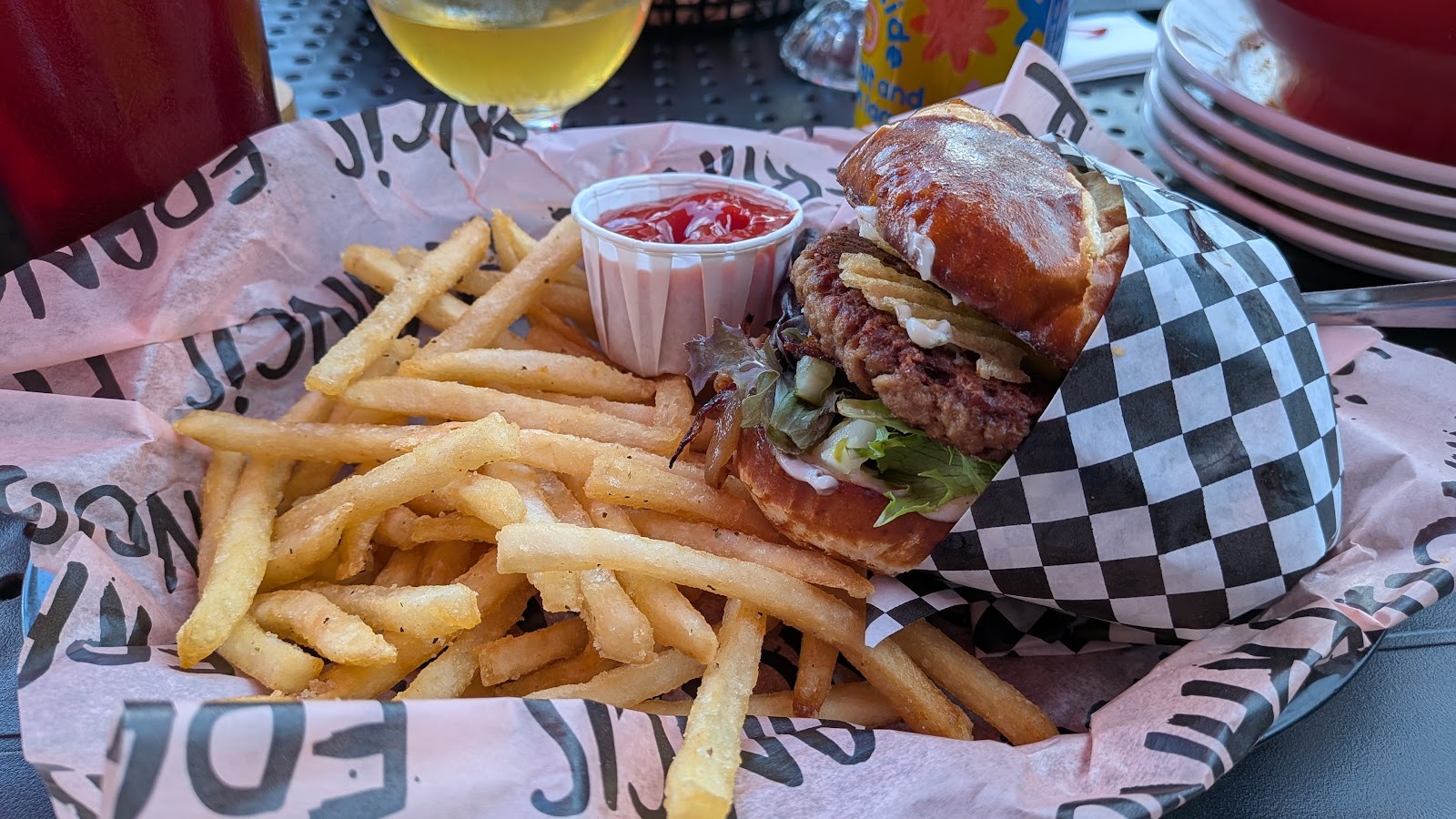 Francis Burger Joint: food & drinks