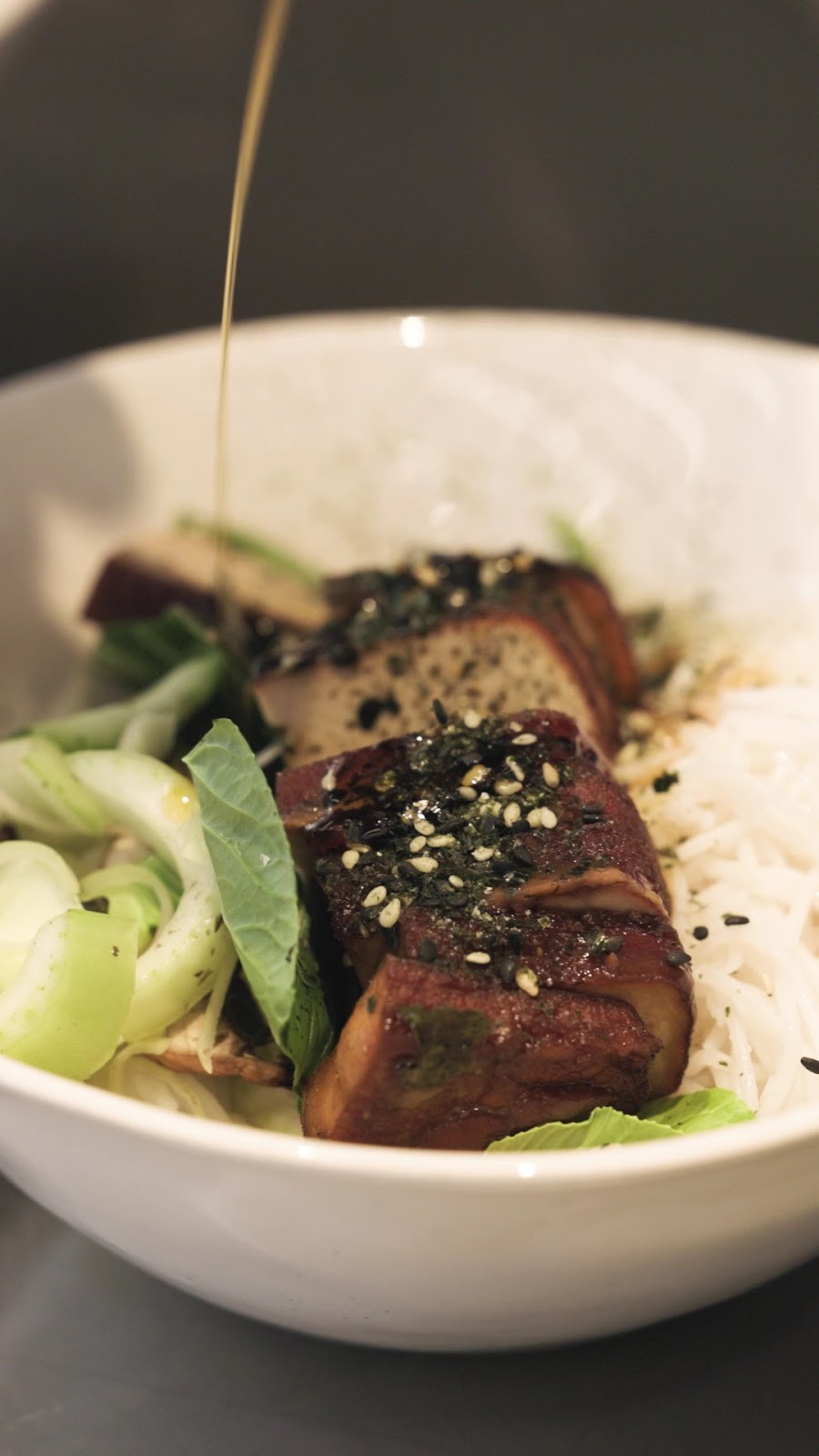 Roots Kitchen: food & drinks