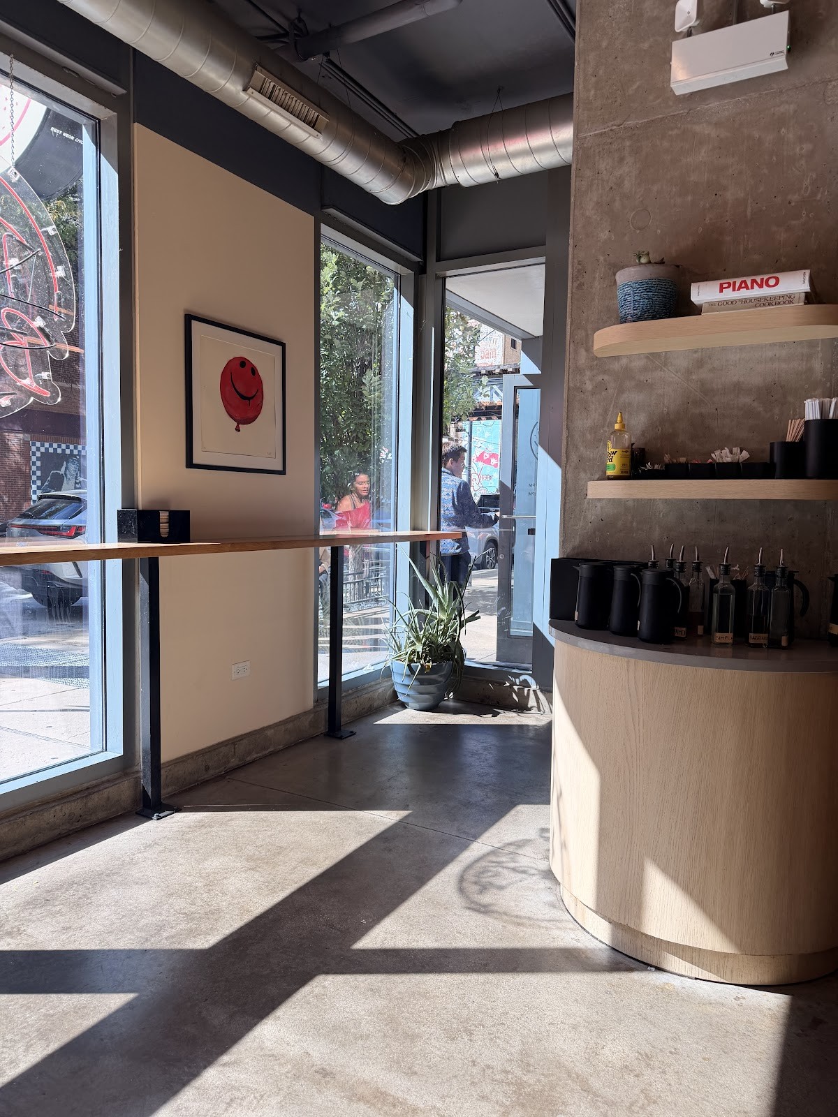 Tilly Bagel Shop: the place
