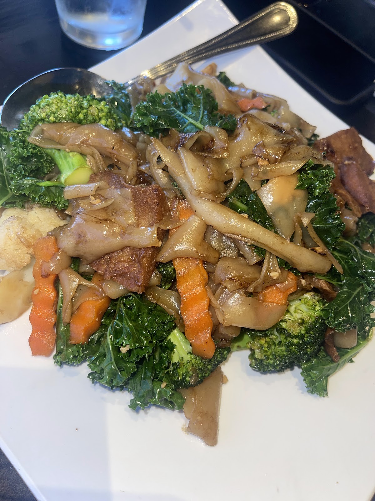 VE Station: food & drinks
