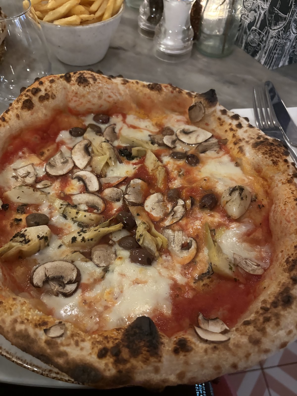 Pizza On The Park: food & drinks