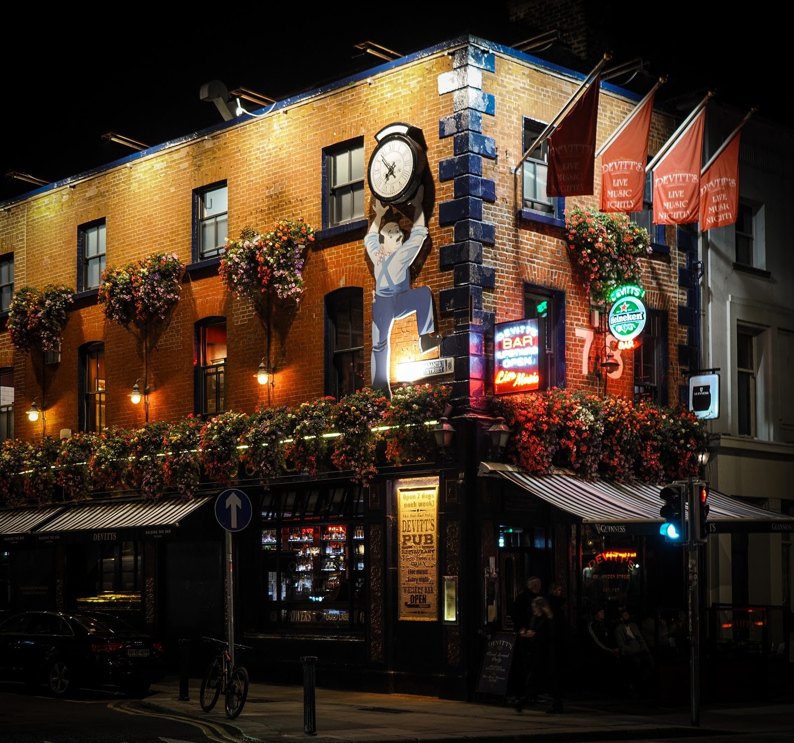 Devitt's Pub: the place