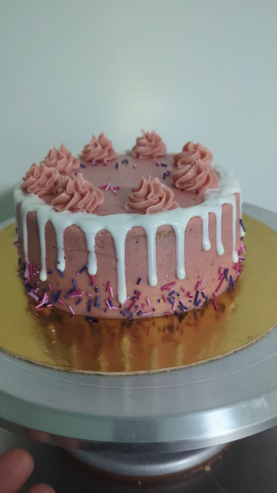 Glossy cakes: food & drinks