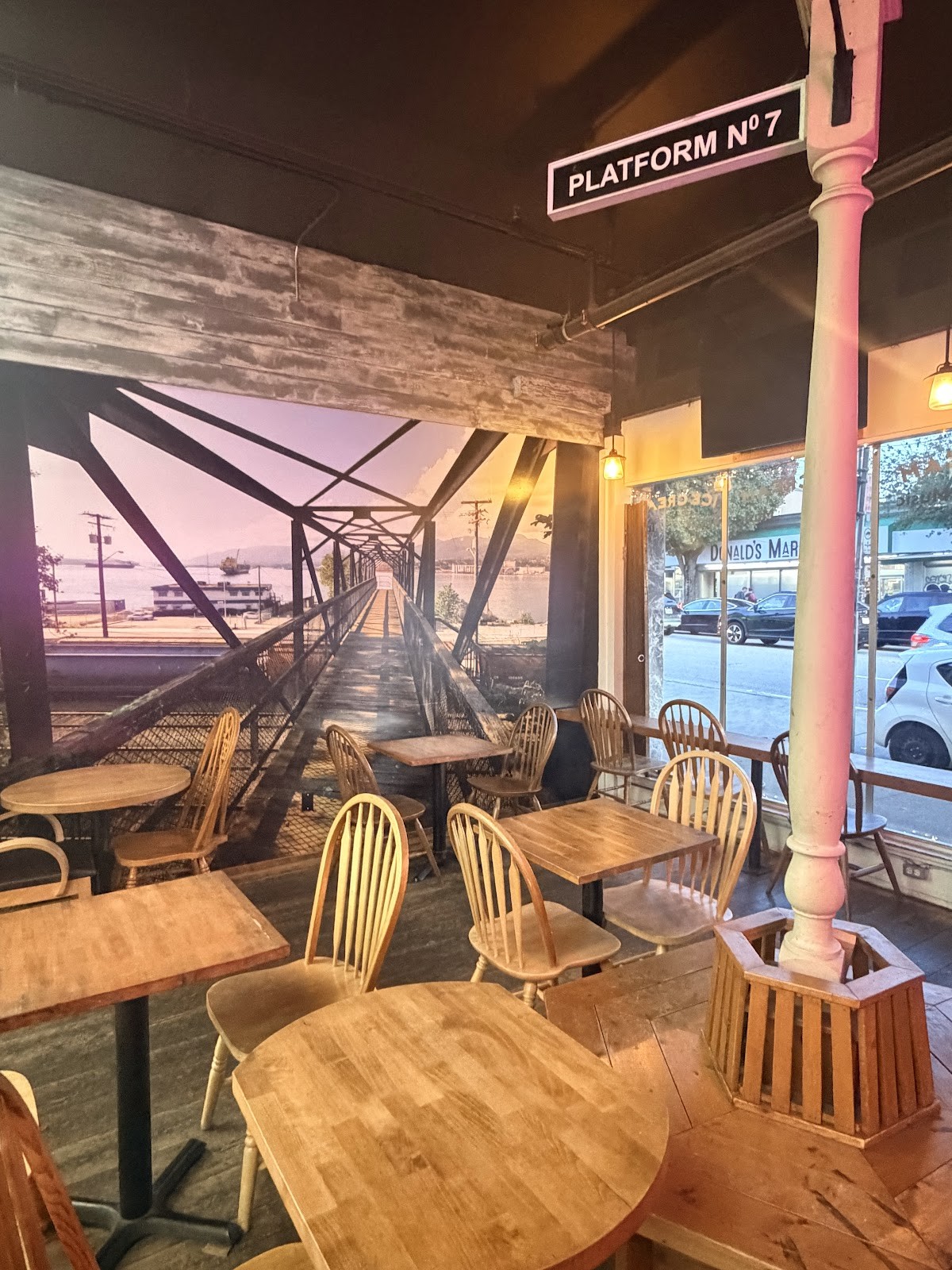 Platform 7 Coffee: the place