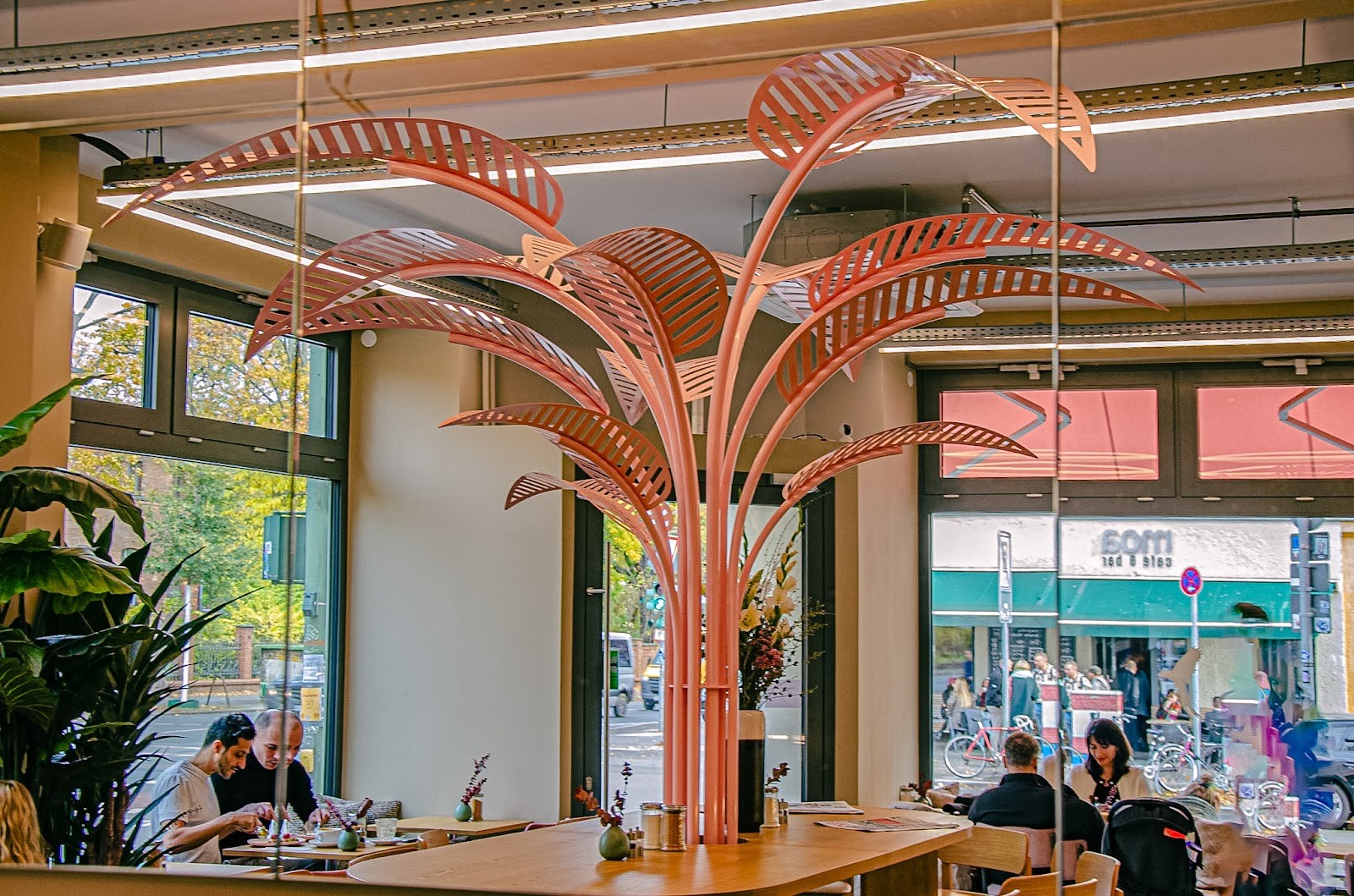 Paradise Café: the place