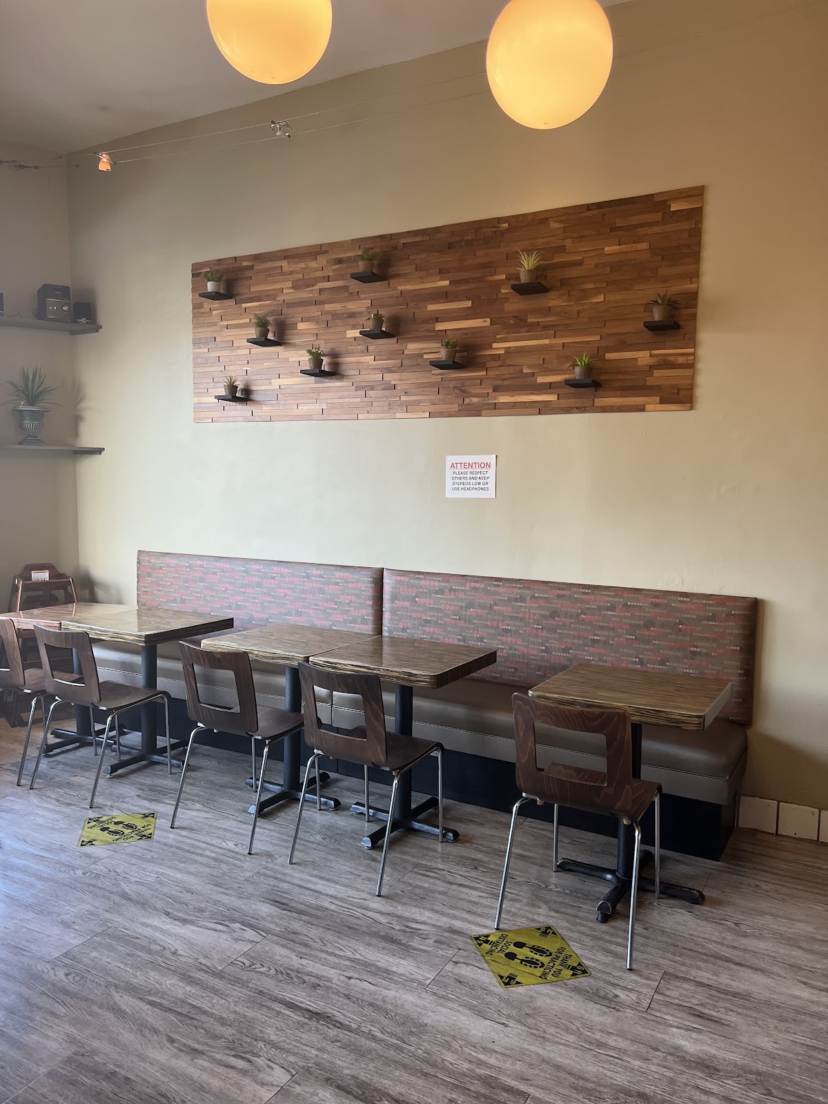 LA Vegan: the place