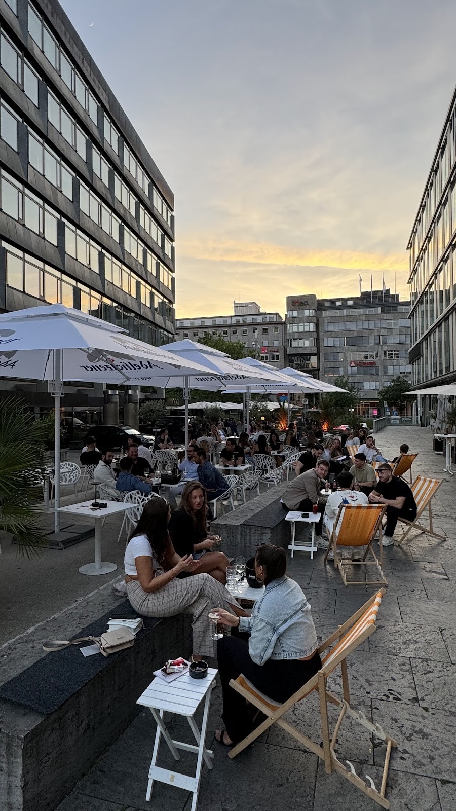 San's BISTRO & WEINBAR - Stuttgart: the place
