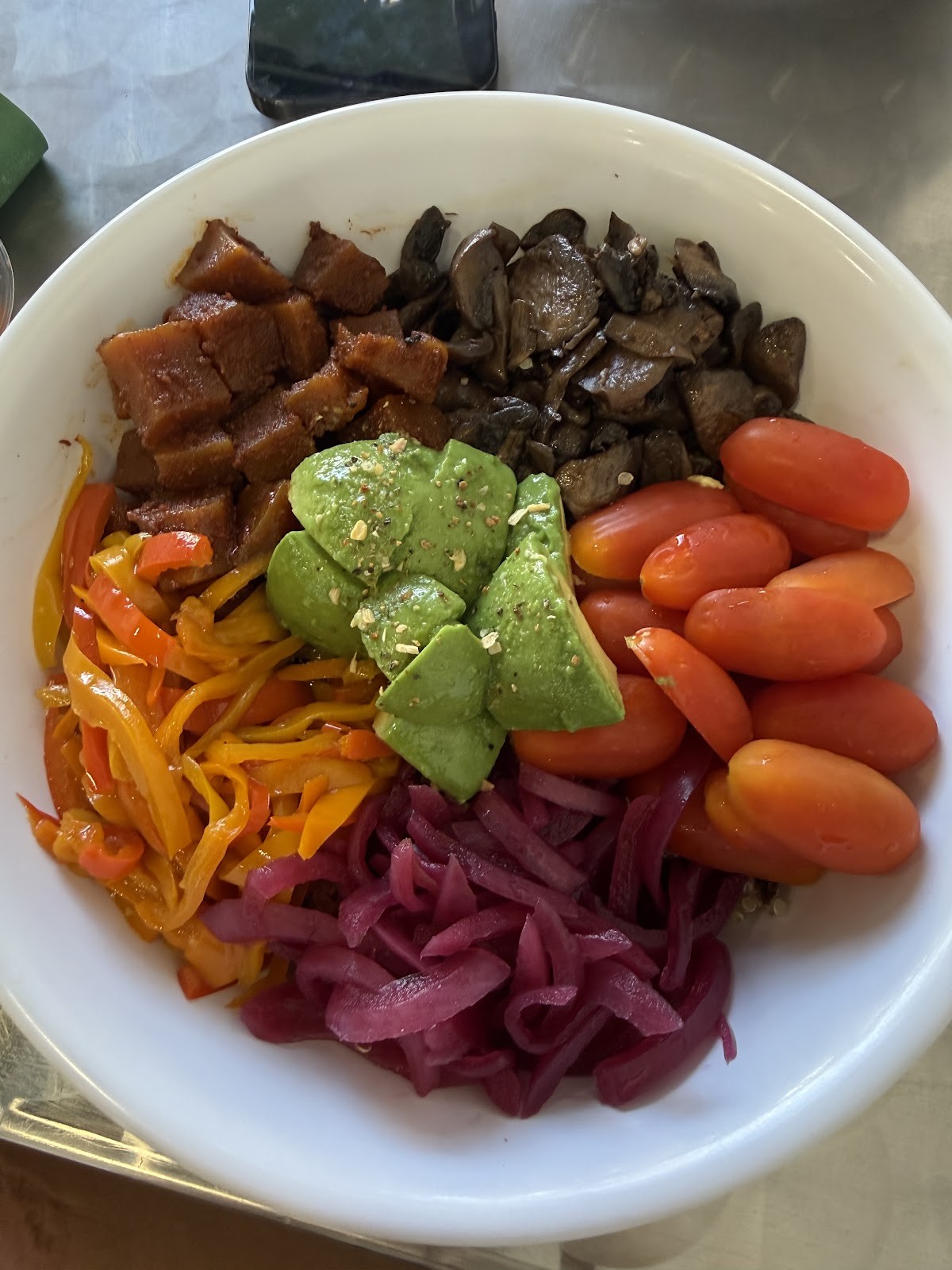 Beyond Vegan Eats: food & drinks