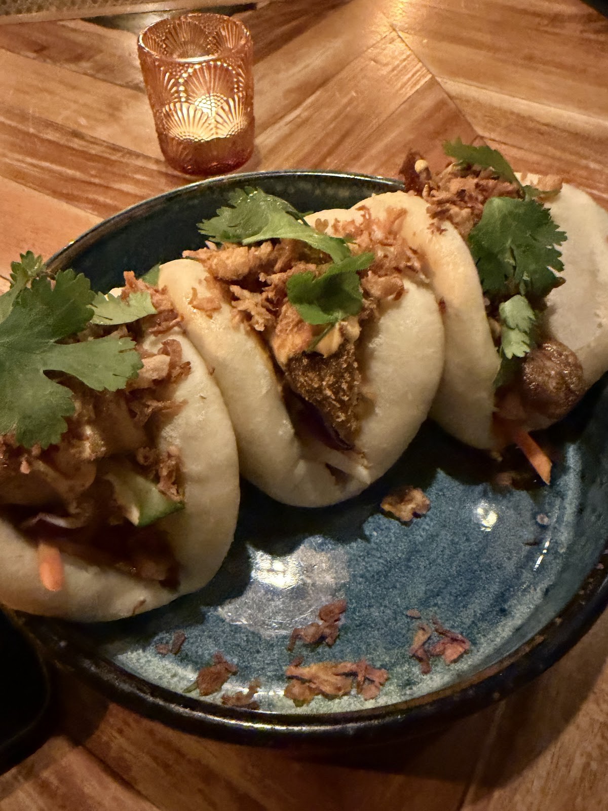 Ahimsa Restaurant: food & drinks