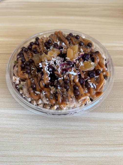 Pasa Pasa juice bar and food: food & drinks