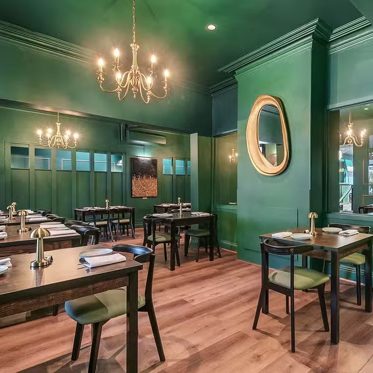 Moksha Dining & Bar: the place