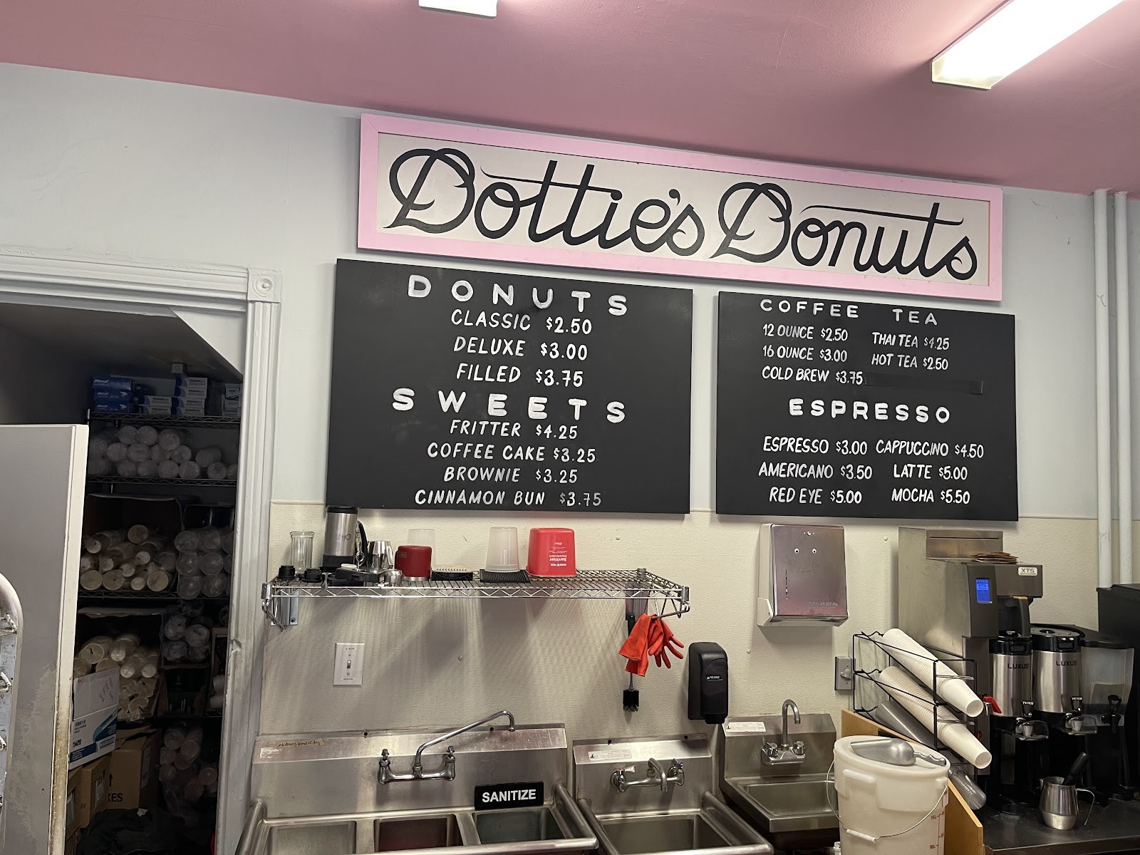 Dottie's Donuts: the place