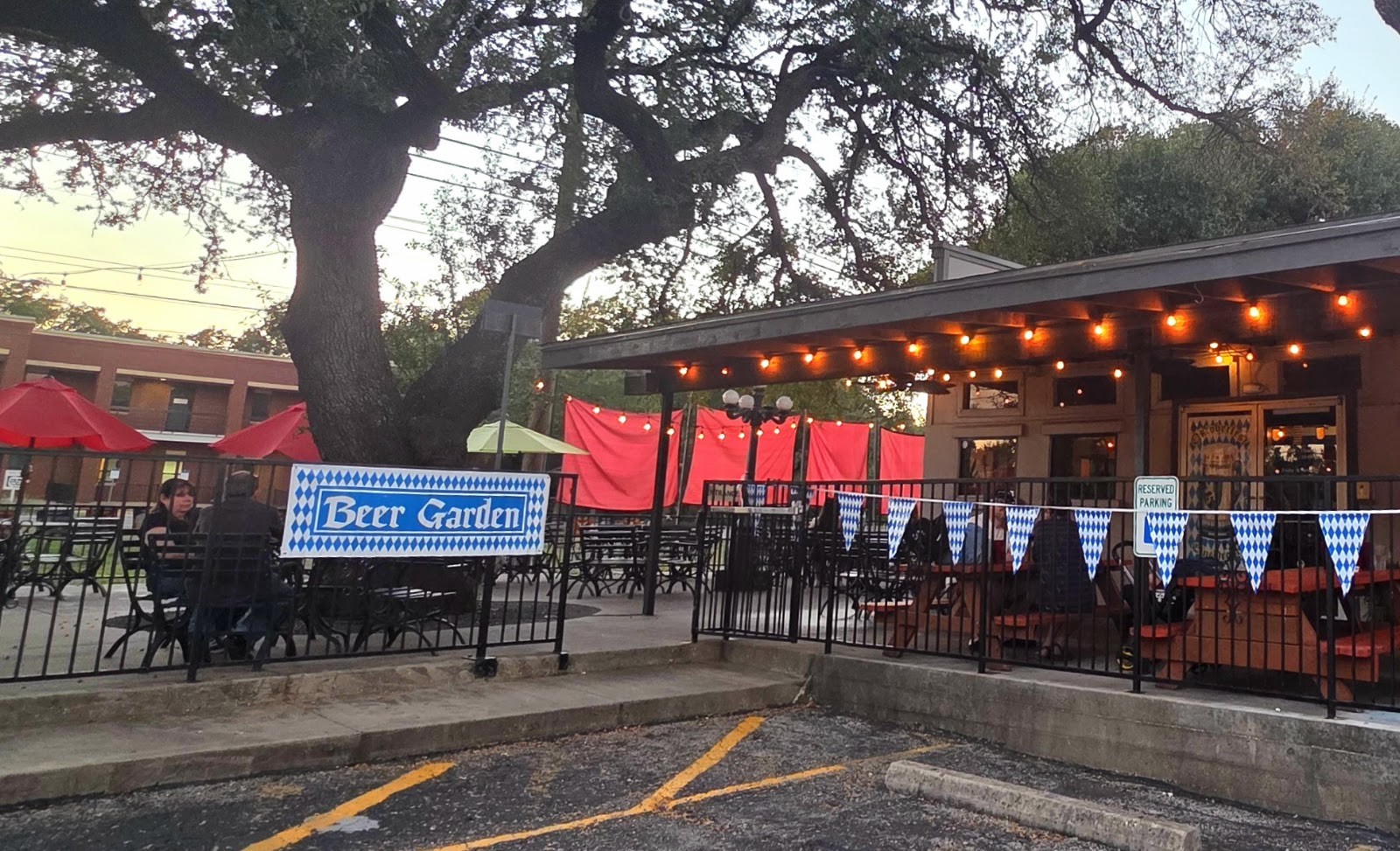 Pour House: the place