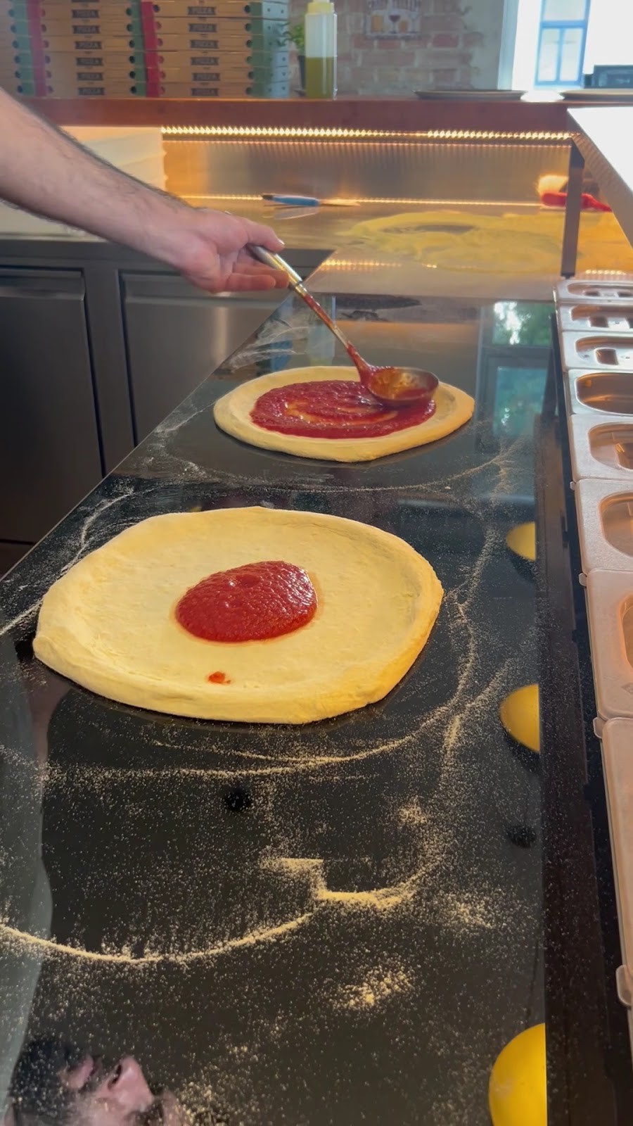 Pizzeria Schwarzlackenau 1150: the place