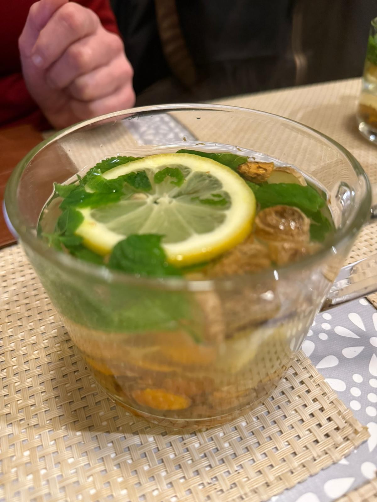 Vegano Mezo: food & drinks