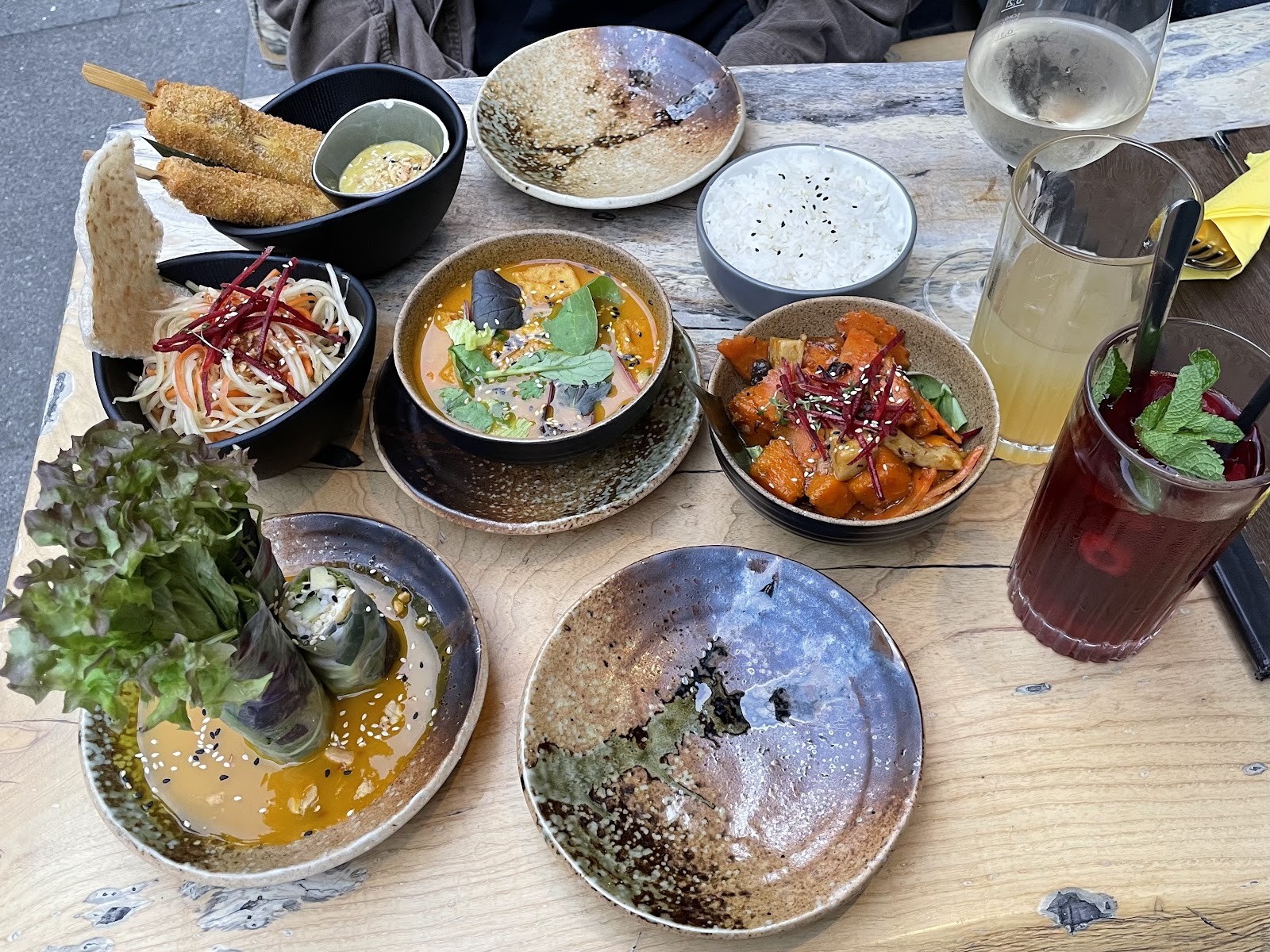 TA Vegan House: food & drinks