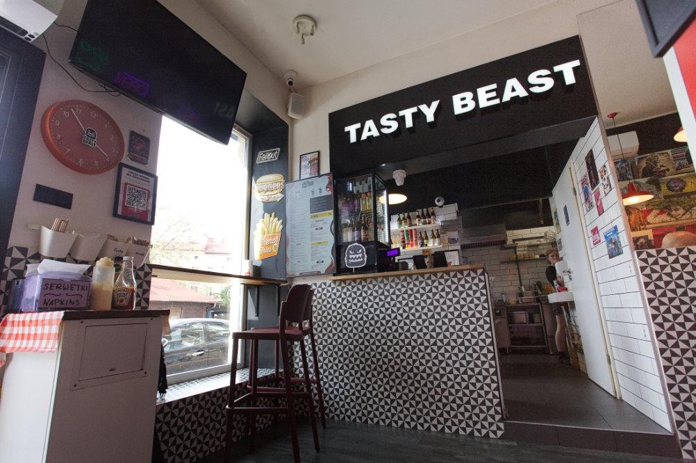 Tasty Beast Burger - Burgery Kraków, Rynek Dębnicki | Smash: the place